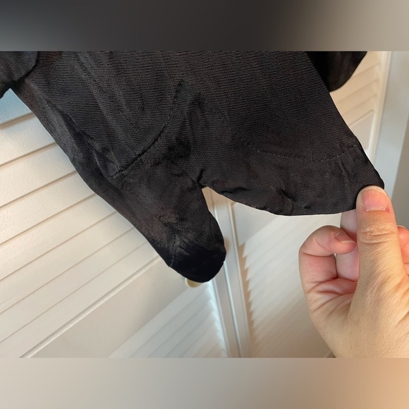 Zara Women’s Black Short Sleeve V-Neck Collared Blouse Rounded Hem Size Medium - Picture 12 of 14